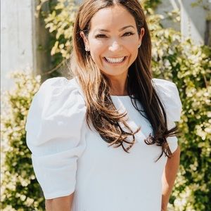 Meet your Posher, Yvette